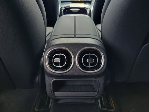 Certified 2026 Mercedes-Benz GLC 300 4MATIC image 11