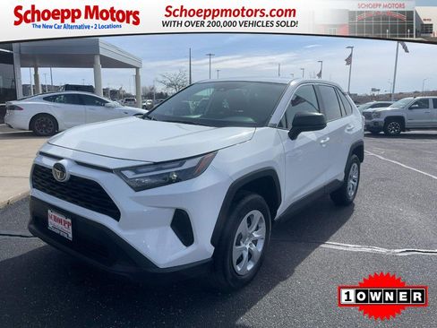 Used 2025 Toyota RAV4 LE image 1
