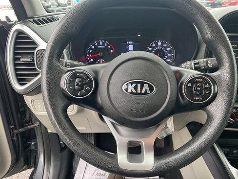 Used 2021 Kia Soul S FWD image 19