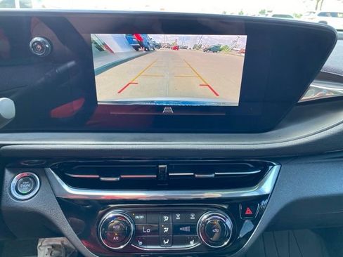 Used 2025 Buick Envista Sport Touring w/ Experience Buick Package FWD image 8
