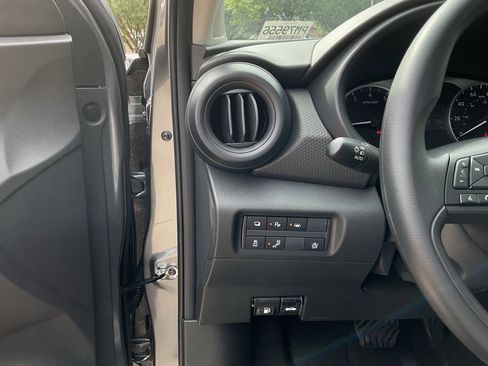 New 2025 Nissan Kicks Play S image 24