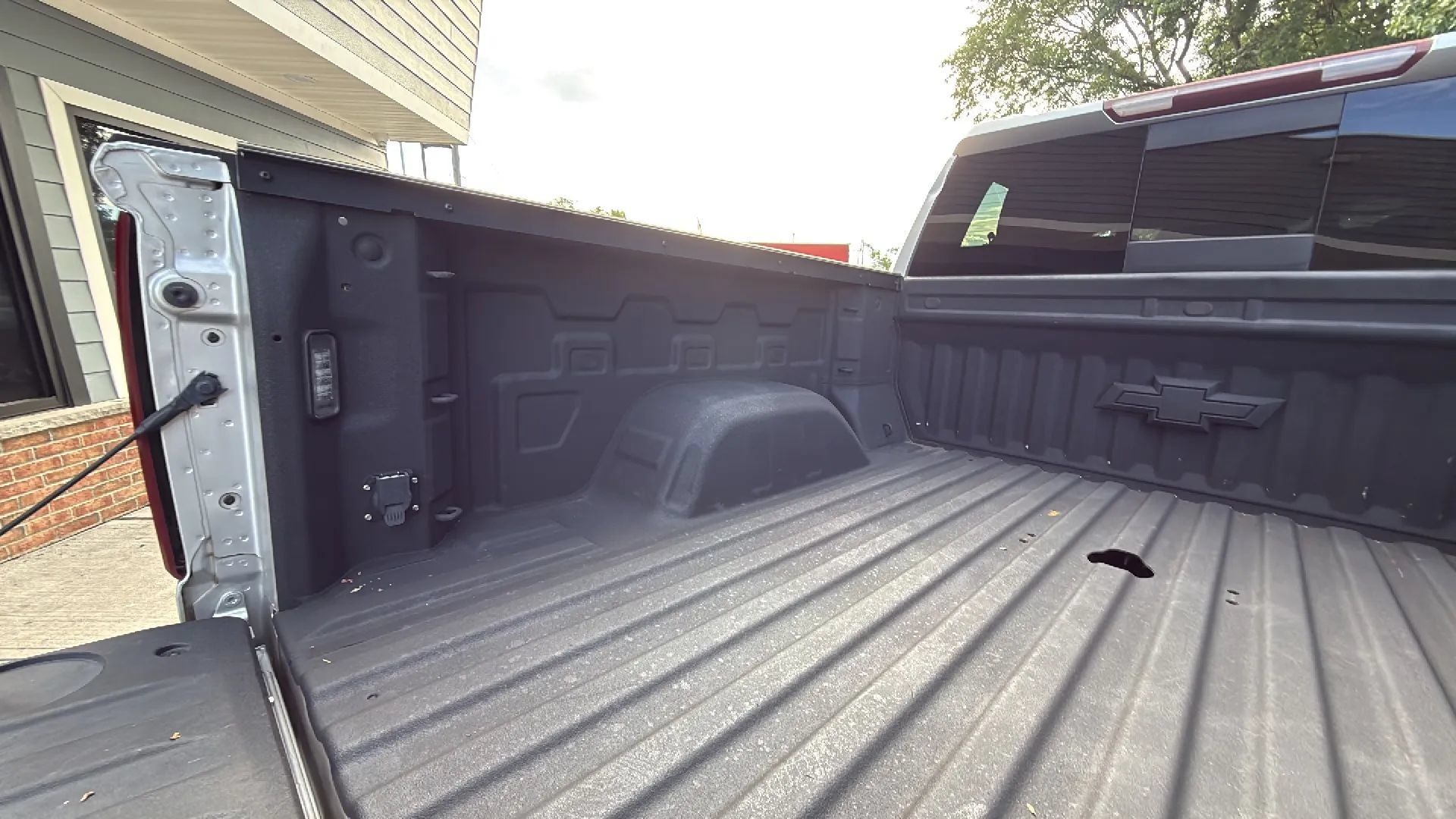 Used 2020 Chevrolet Silverado 1500 LT w/ All-Star Edition AWD/4WD image 43