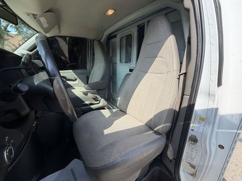 Used 2020 Chevrolet Express 3500 w/ Power Convenience Package RWD image 18