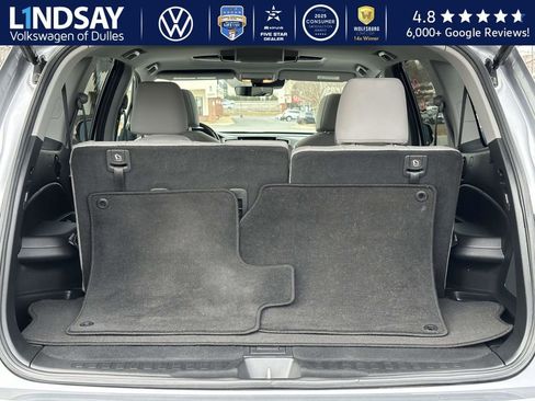 Used 2021 Honda Pilot Touring image 16