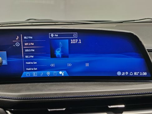 Used 2025 Cadillac XT4 Sport image 23