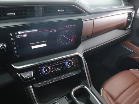 Used 2025 GMC Sierra 1500 Denali Ultimate image 28