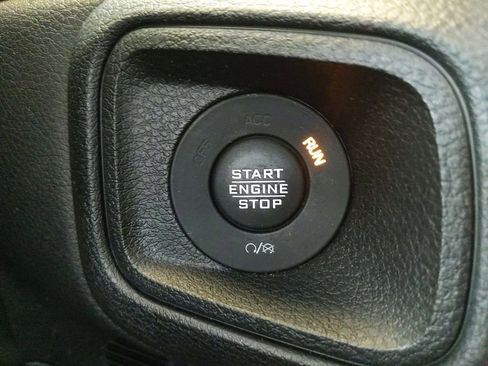 Used 2024 Jeep Wrangler Unlimited AWD/4WD image 29