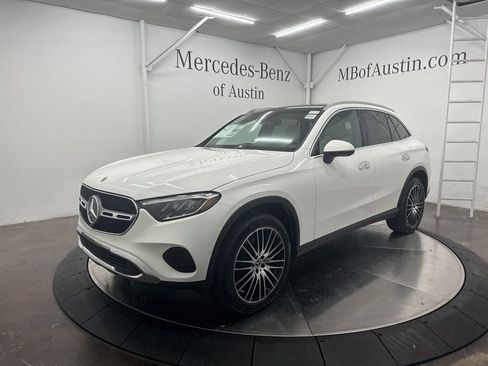 New 2026 Mercedes-Benz GLC 300 image 3