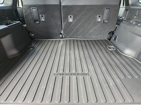 Used 2025 Toyota Land Cruiser w/ Premium Package AWD/4WD image 34