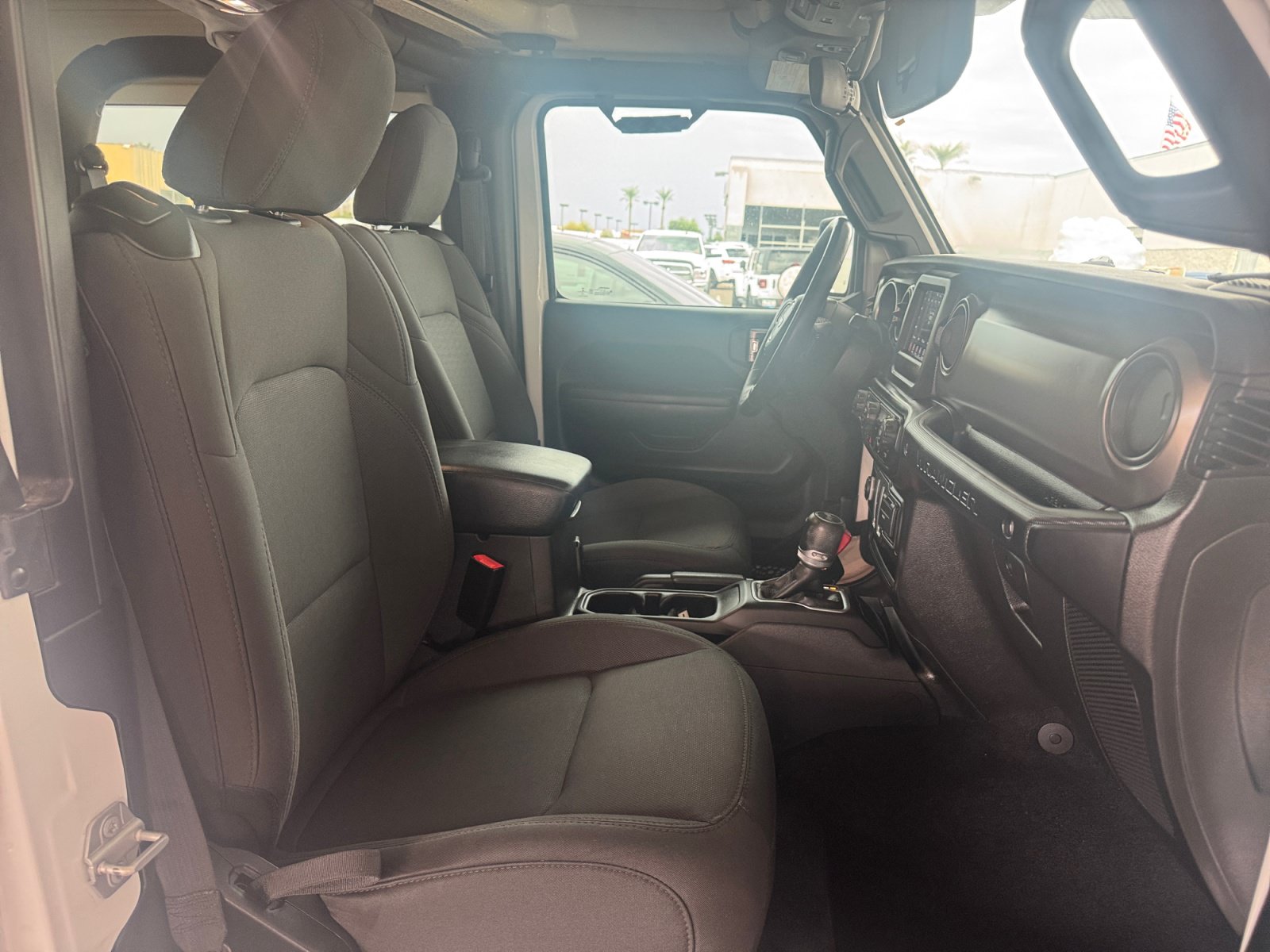 Used 2020 Jeep Wrangler Sport AWD/4WD image 26