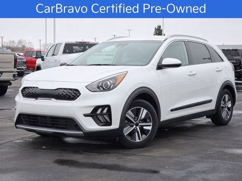 Used 2020 Kia Niro LXS image 2