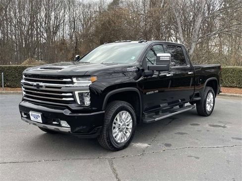 Used 2023 Chevrolet Silverado 2500 High Country image 3