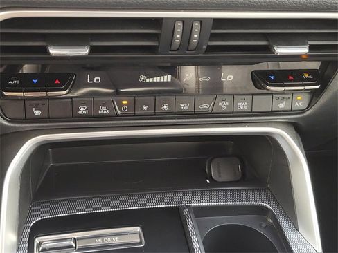 Certified 2024 MAZDA CX-90 3.3 Turbo w/ Preferred Plus image 27