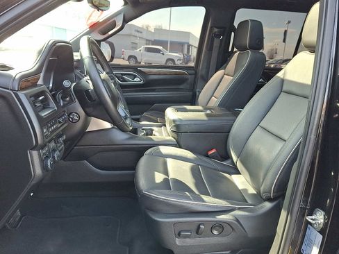 Used 2023 Chevrolet Tahoe Premier w/ Premium Package image 14