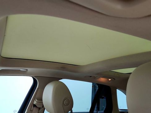 Used 2022 Mercedes-Benz GLC 300 4MATIC w/ Premium Package Lite image 11