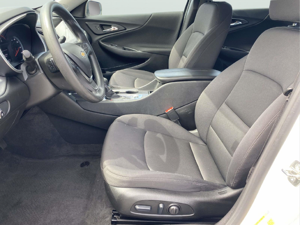 Used 2024 Chevrolet Malibu LT FWD image 14