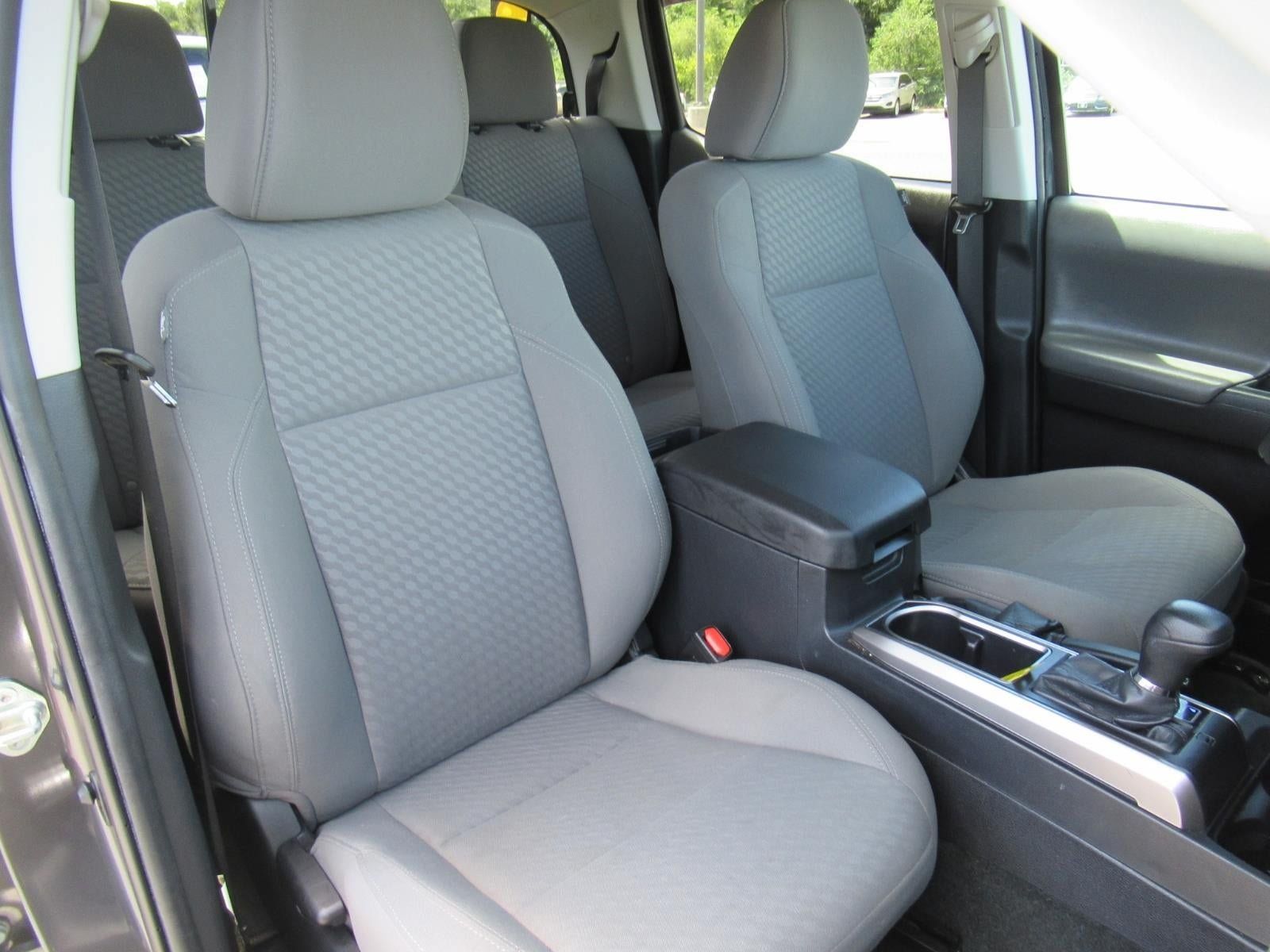 Used 2023 Toyota Tacoma SR5 w/ Technology Package RWD image 10