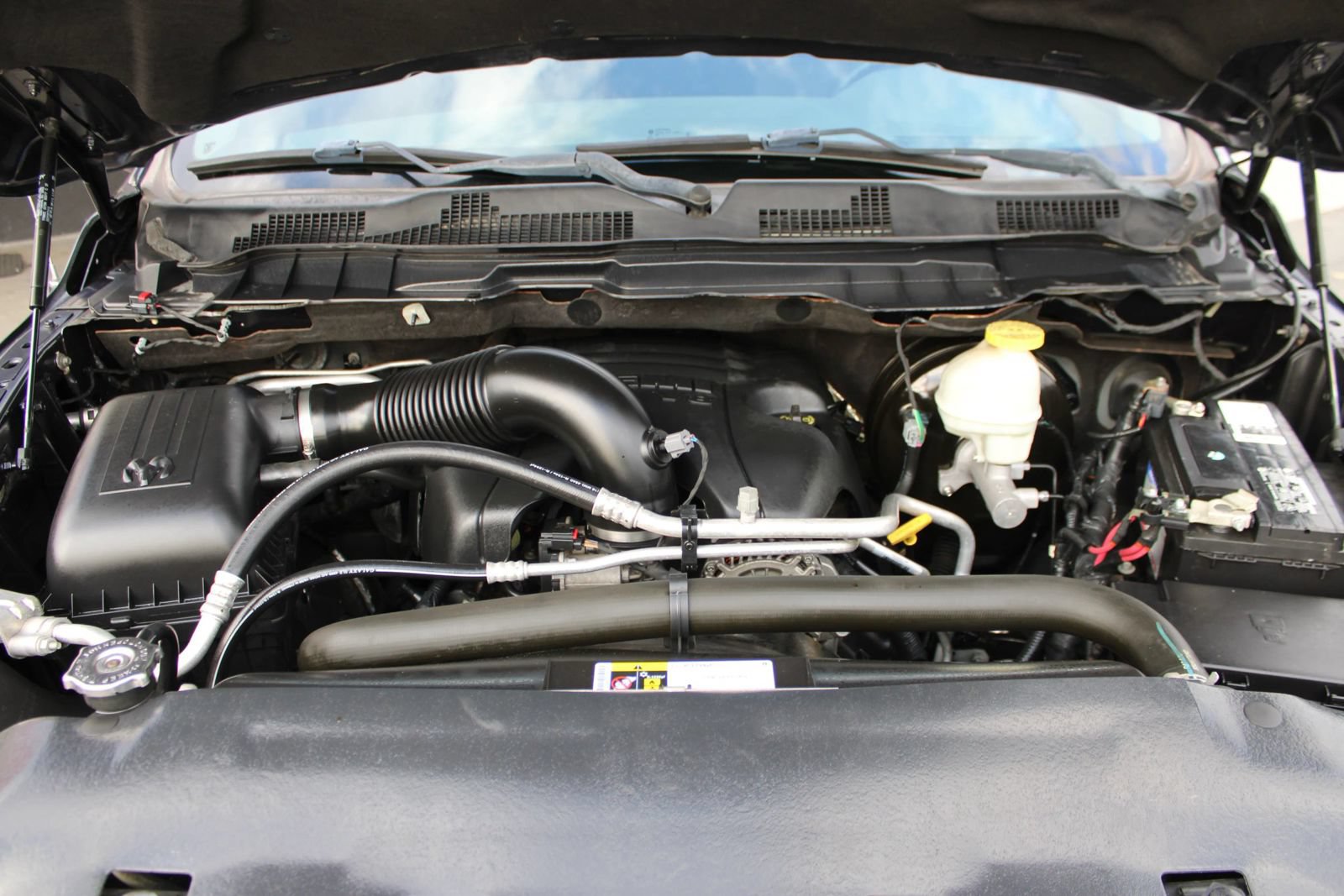 Used 2017 RAM 1500 Classic SLT RWD image 27
