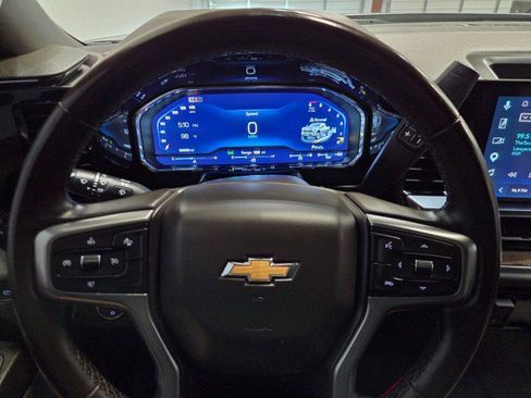 Used 2024 Chevrolet Silverado 2500 LT AWD/4WD image 43