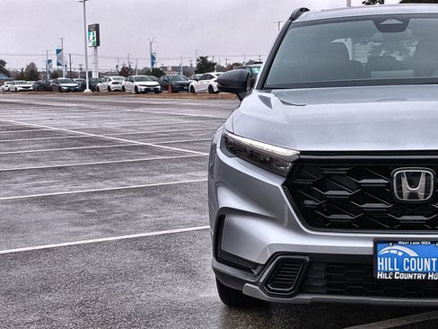 Certified 2025 Honda CR-V Sport image 10