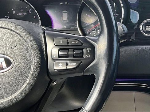 Used 2020 Kia Sedona SX image 15