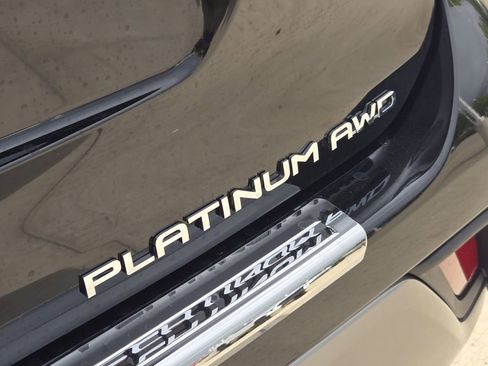 New 2026 Toyota Highlander Platinum AWD/4WD image 9