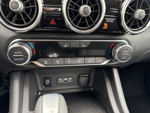 New 2025 Nissan Sentra SR image 16
