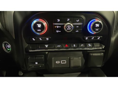 Used 2023 GMC Sierra 3500 SLT w/ SLT Convenience Package image 12