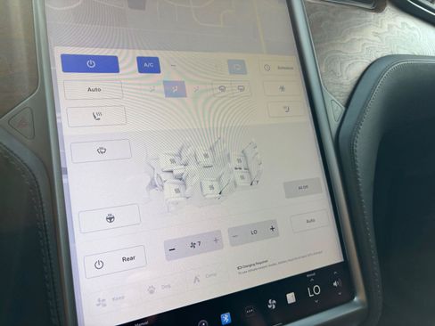 Used 2018 Tesla Model X 75D AWD/4WD image 24