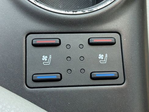 Used 2023 Toyota Camry XLE w/ Navigation Package image 20