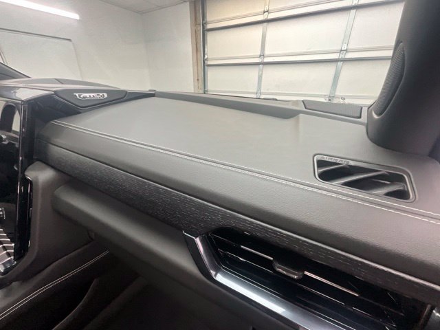 Used 2025 GMC Yukon AT4 Ultimate w/ LPO, Floor Liner Package AWD/4WD image 16
