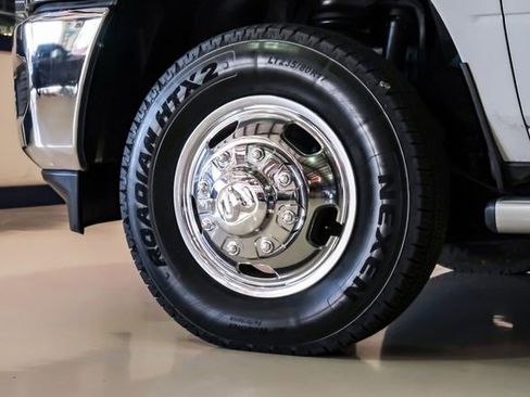 Used 2024 RAM 3500 Tradesman w/ Chrome Appearance Group image 40