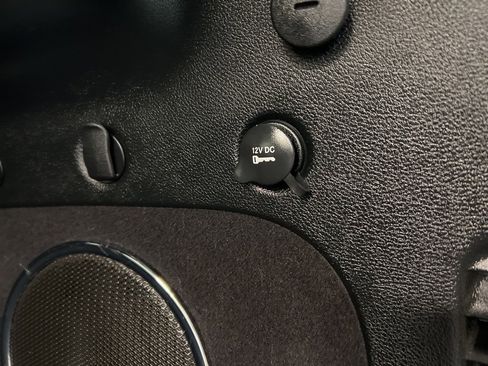 Used 2020 Jeep Grand Cherokee Altitude image 33