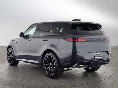 New 2026 Land Rover Range Rover Sport Dynamic SE image 3