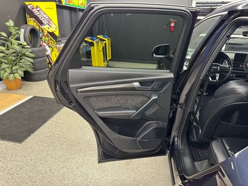Used 2018 Audi SQ5 Premium Plus w/ S Sport Package image 12
