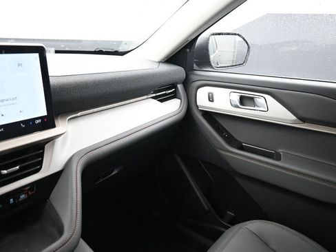 New 2026 Ford Explorer Active w/ Active Comfort Package AWD/4WD image 33