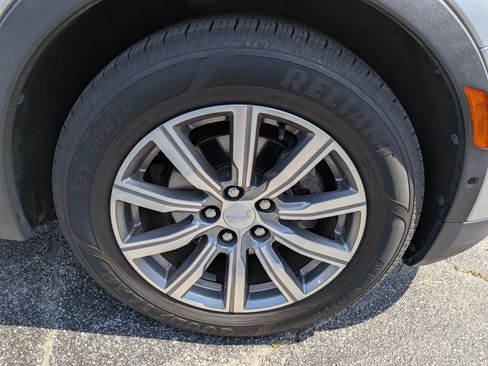 Certified 2019 Cadillac XT4 Sport FWD image 10