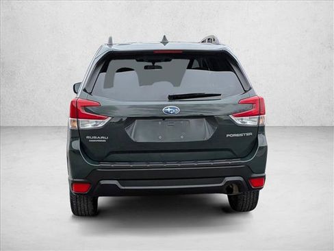 Certified 2022 Subaru Forester Premium image 7