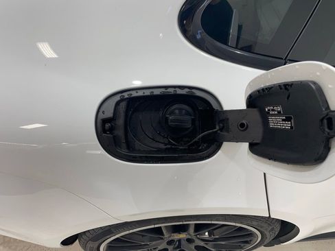 Used 2020 Porsche Panamera GTS image 36