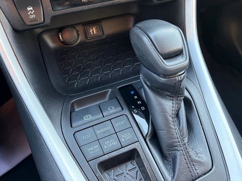 Used 2023 Toyota RAV4 LE image 40