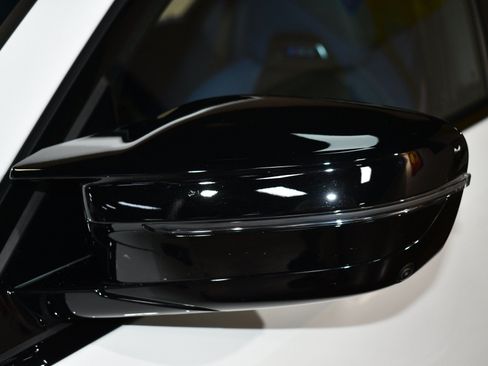 Used 2025 BMW M3 Competition AWD/4WD image 60