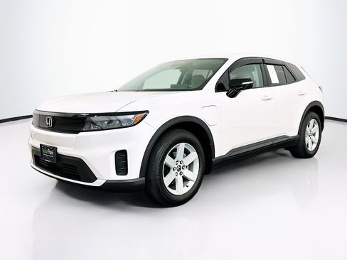 Used 2025 Honda Prologue EX image 3