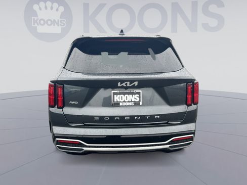 Used 2022 Kia Sorento SX image 5