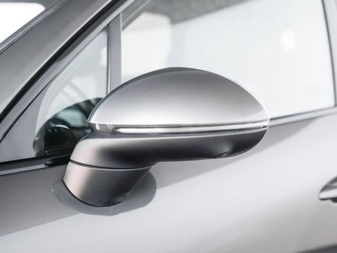 Used 2023 Porsche Cayenne S w/ Premium Package image 27