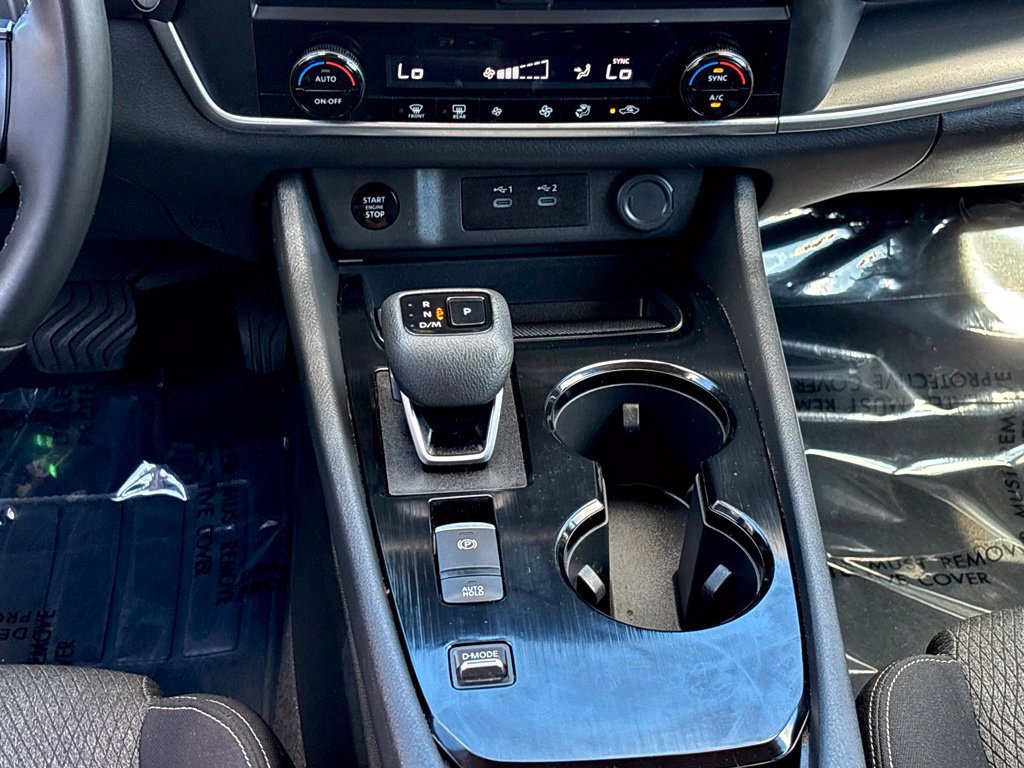 Certified 2026 Nissan Rogue SV FWD image 35