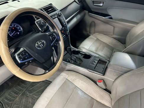 Used 2015 Toyota Camry XLE w/ Advanced Technology Package FWD image 14