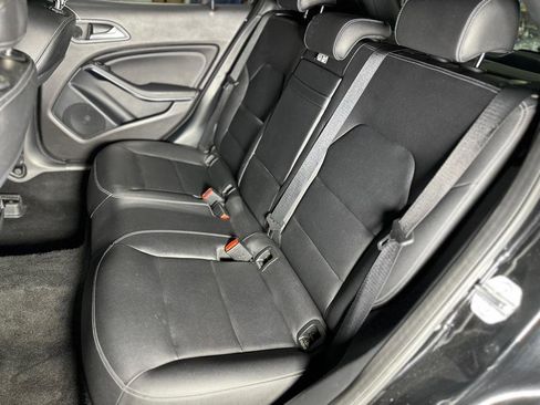 Used 2019 Mercedes-Benz GLA 250 image 24