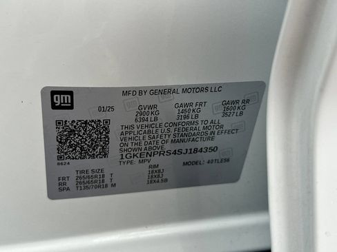 Used 2025 GMC Acadia AT4 w/ LPO, Floor Liner Package AWD/4WD image 27