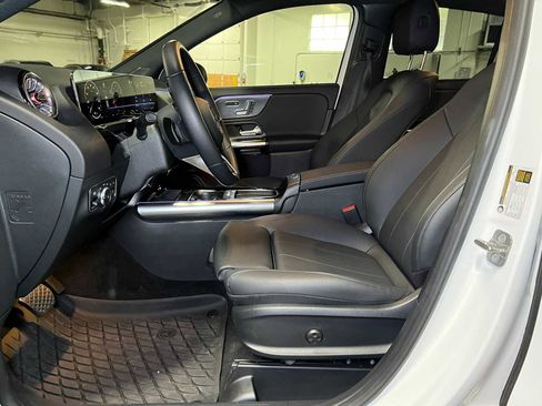 Certified 2025 Mercedes-Benz GLA 250 4MATIC image 21