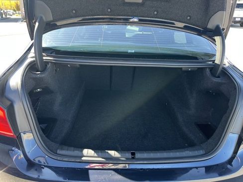 Used 2017 BMW 540i w/ Premium Package image 32